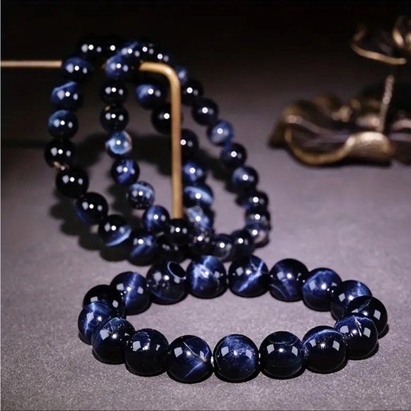 Gorgeous high-quality Blue Tigers Eye bracelets - Picture 6 of 9
